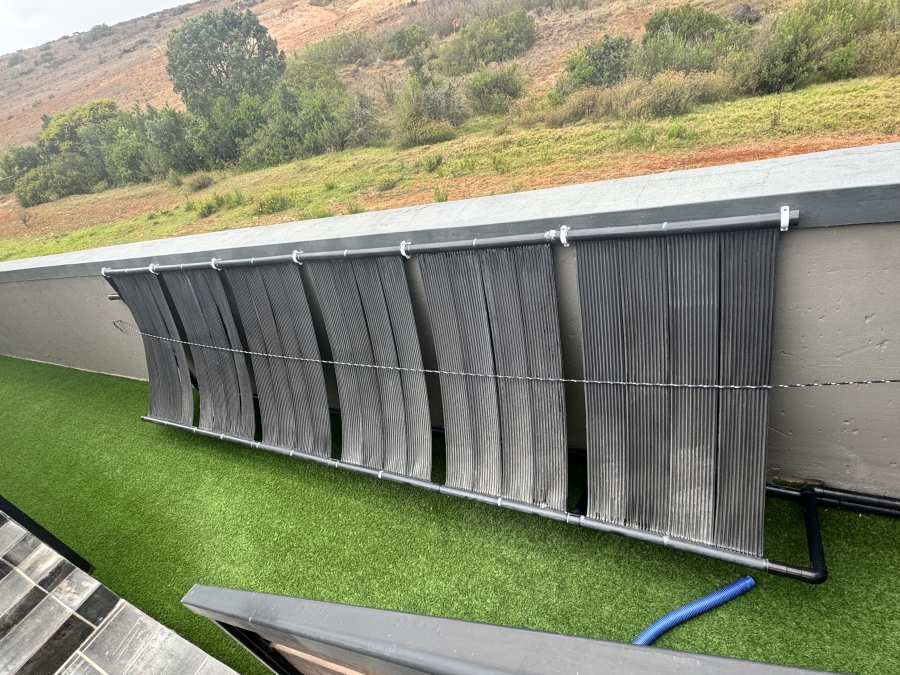 4 Bedroom Property for Sale in Outeniquasbosch Western Cape